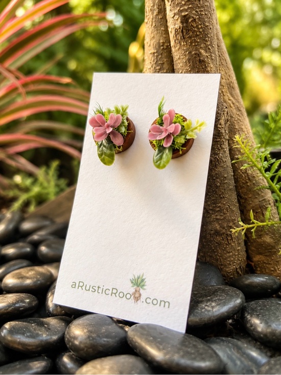 Jewelry - Handmade Pink Floral Succulent Stud Earrings